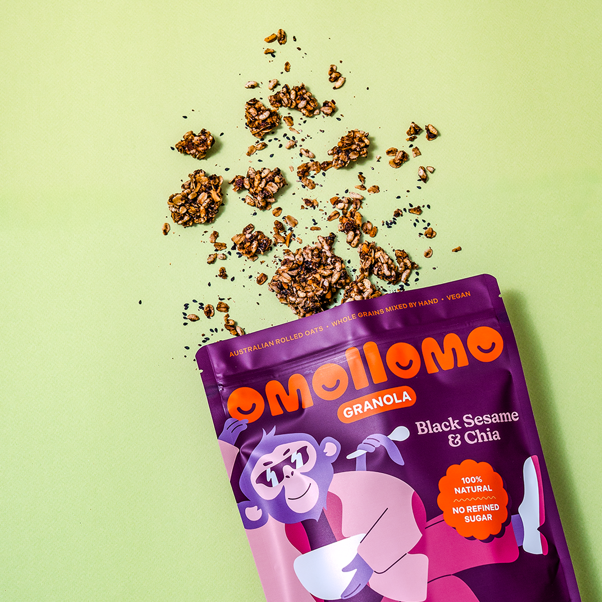Black sesame seeds and chia seeds - Omollomo granola ingredients