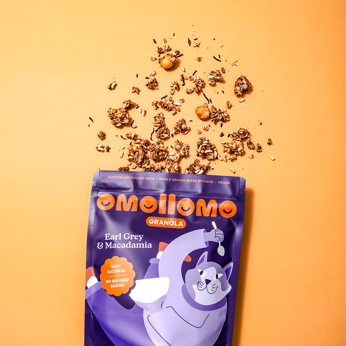 Earl grey tea leaves and macadamia nuts - Omollomo granola ingredients